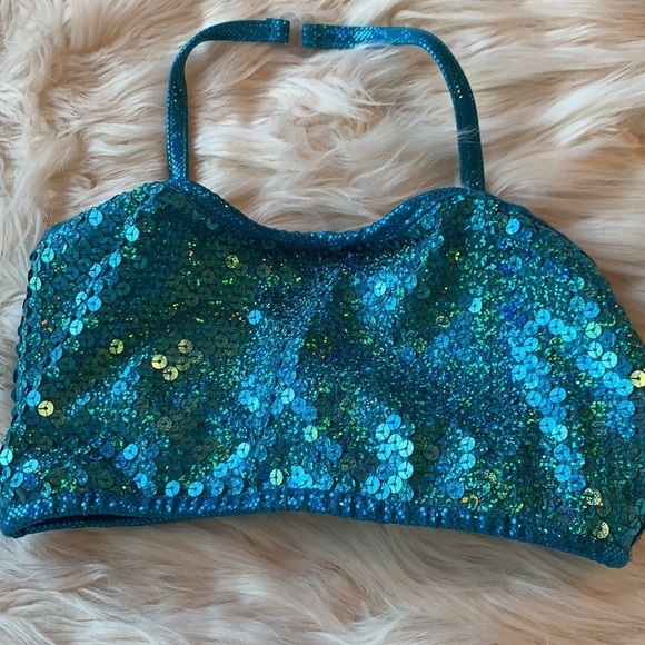 Absolutely gorgeous custom made solo costume. Blue stunner. - Picture 5 of 16